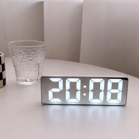 Claryo – Réveil numérique LED à effet miroir, grand affichage, luminosité réglable